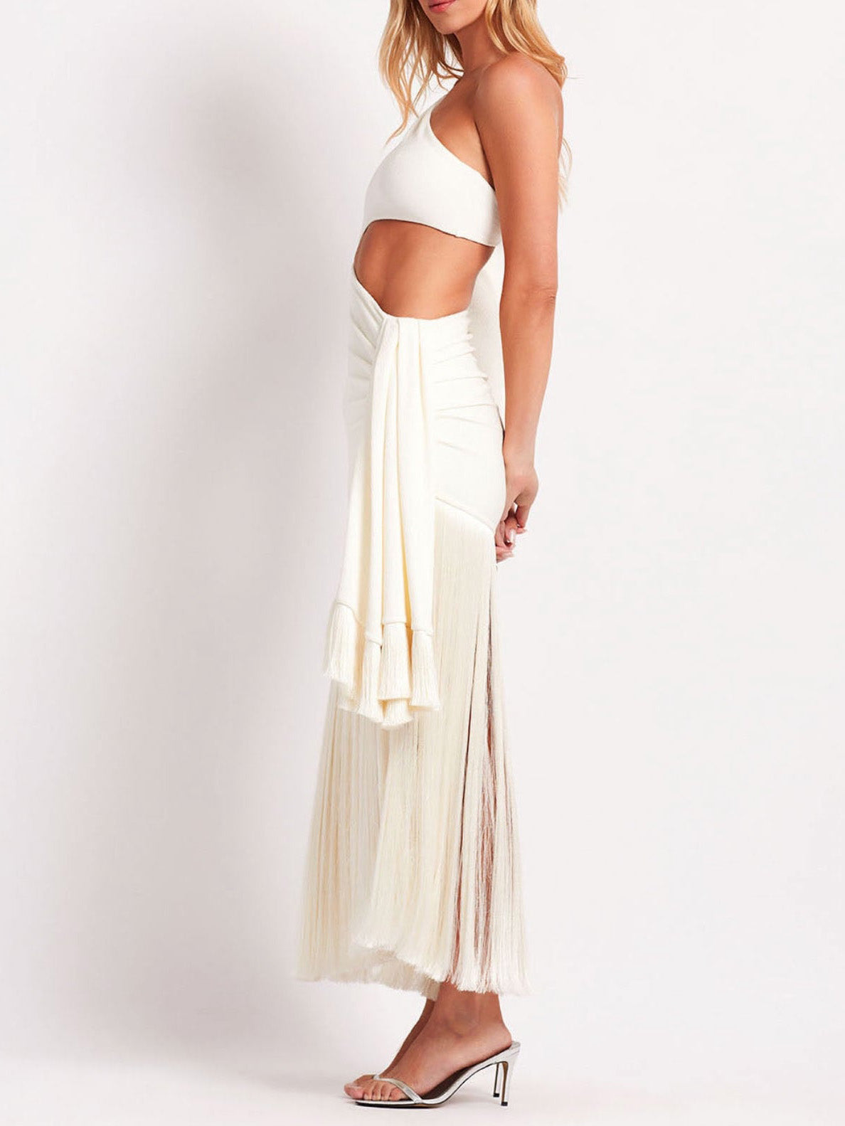 Vestido Lunar con Flecos