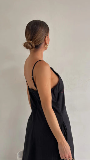 Flor de Janeiro Linen Dress